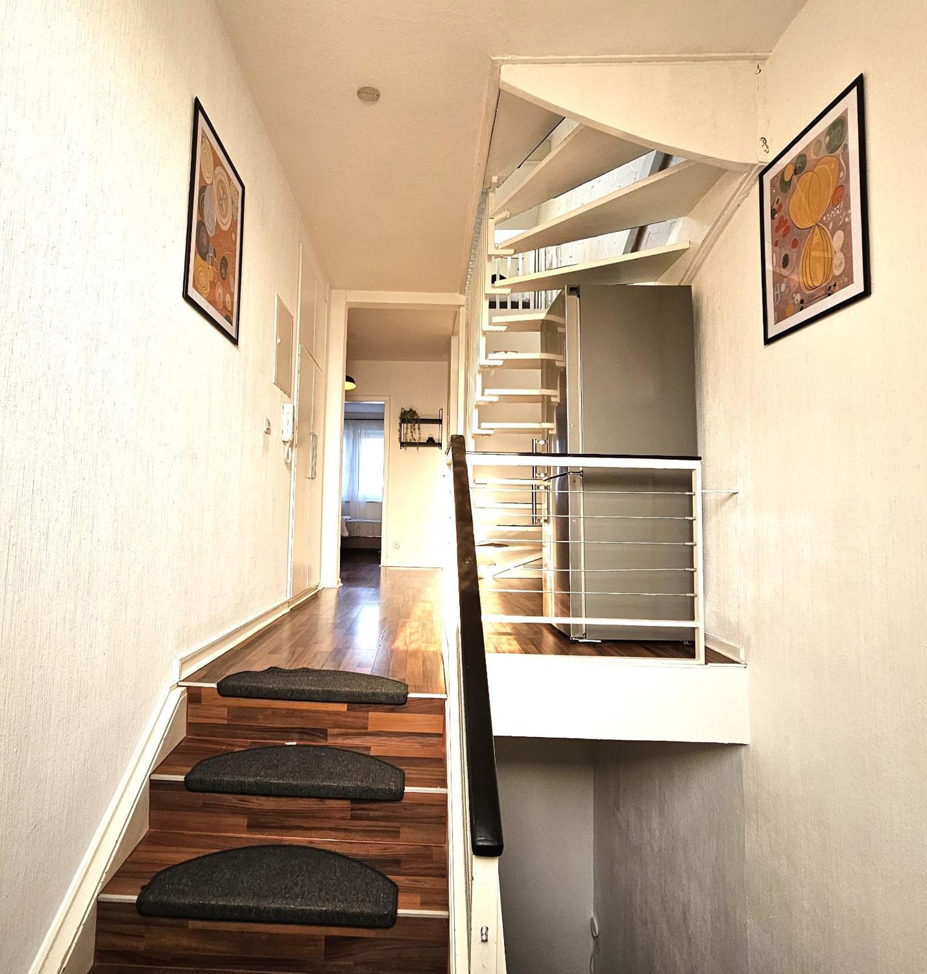 Lovely House Apartment *
